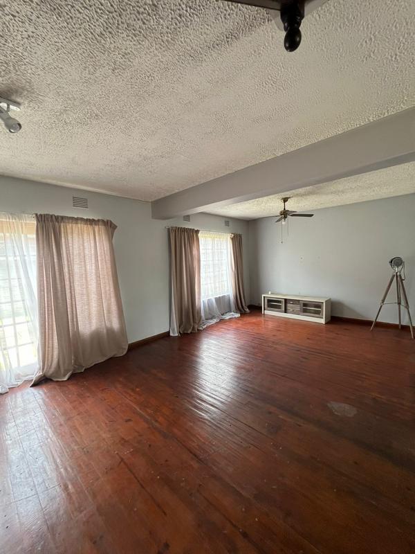 3 Bedroom Property for Sale in Manors KwaZulu-Natal