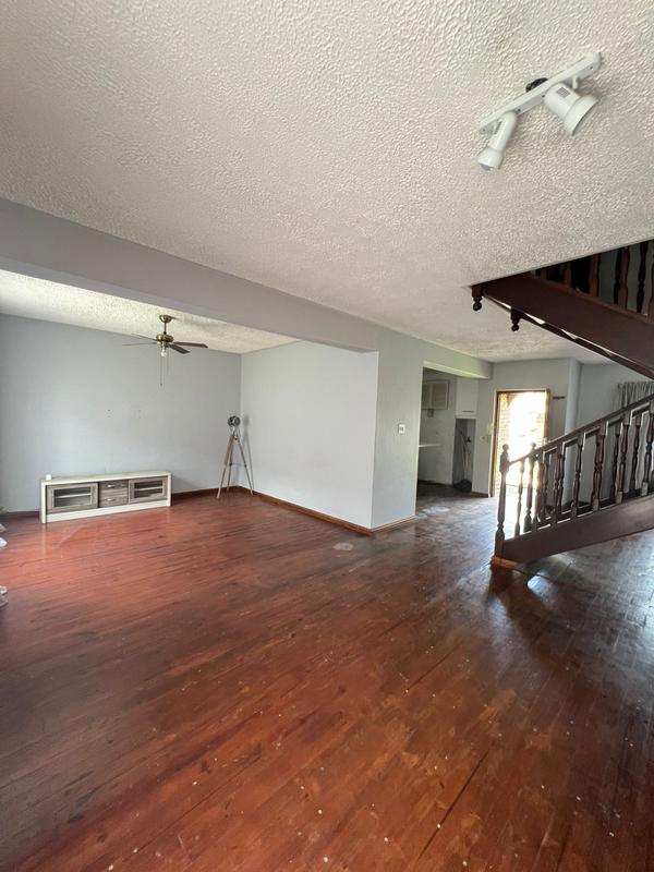 3 Bedroom Property for Sale in Manors KwaZulu-Natal