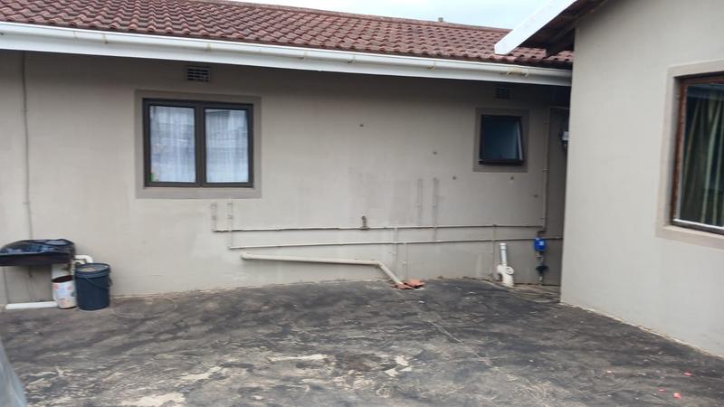 3 Bedroom Property for Sale in Burlington Heights KwaZulu-Natal