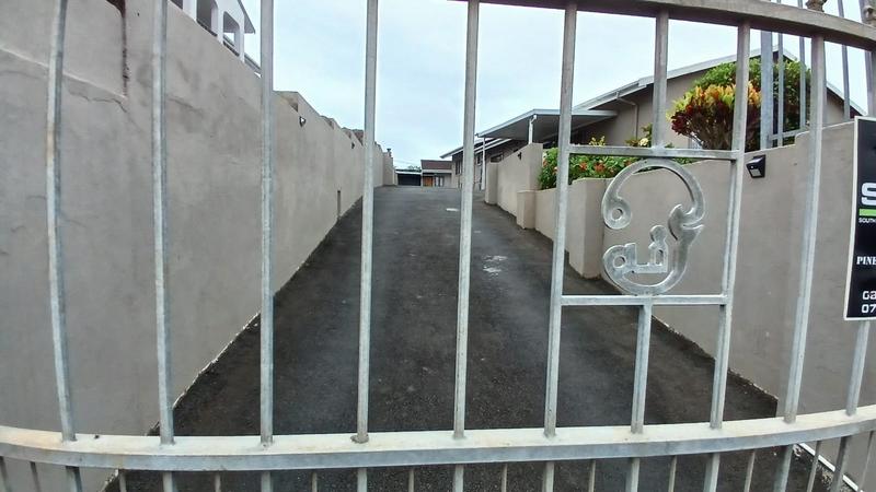 3 Bedroom Property for Sale in Burlington Heights KwaZulu-Natal