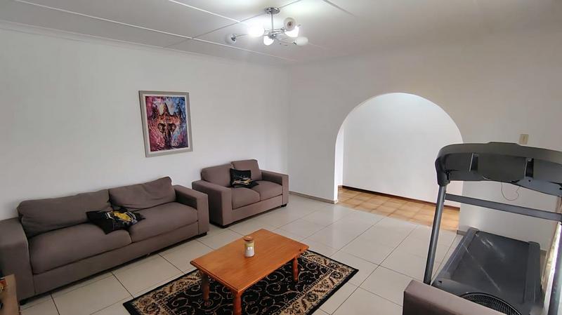 4 Bedroom Property for Sale in Queensburgh KwaZulu-Natal