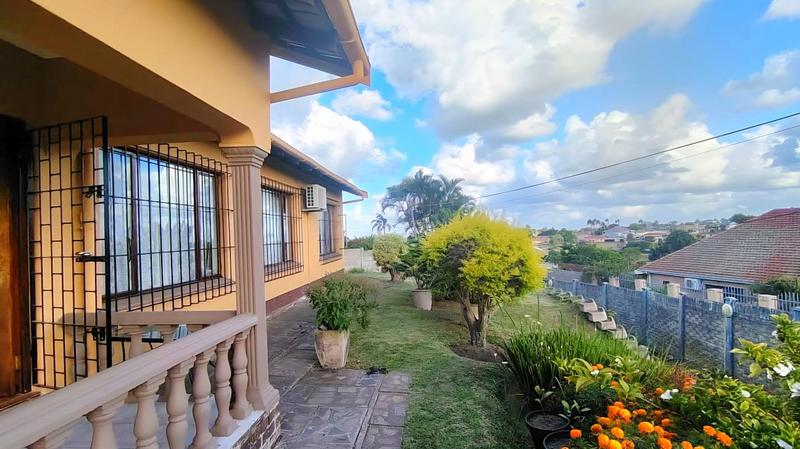 4 Bedroom Property for Sale in Queensburgh KwaZulu-Natal