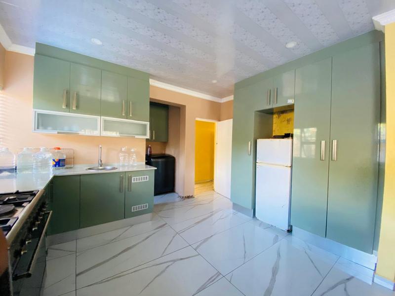 5 Bedroom Property for Sale in Margate KwaZulu-Natal