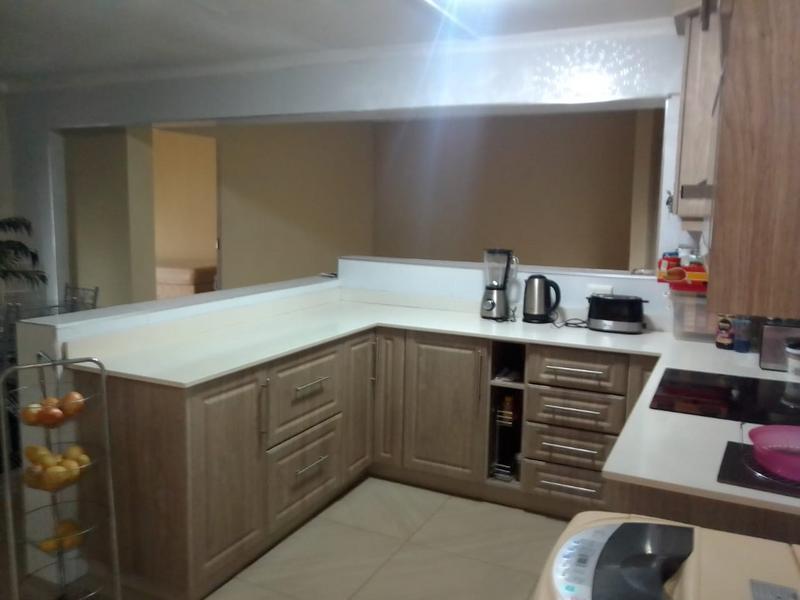 To Let 3 Bedroom Property for Rent in Avoca KwaZulu-Natal