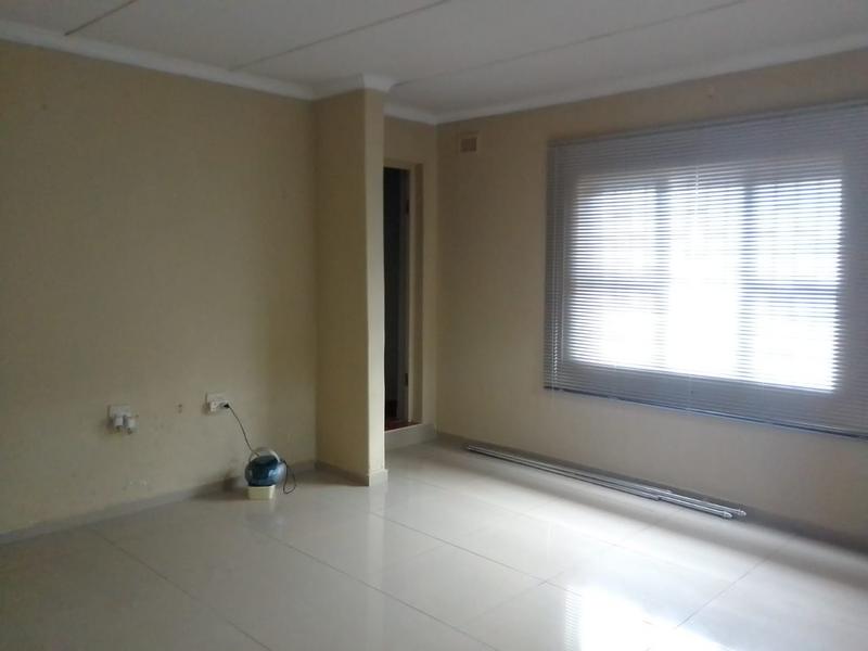 To Let 3 Bedroom Property for Rent in Avoca KwaZulu-Natal