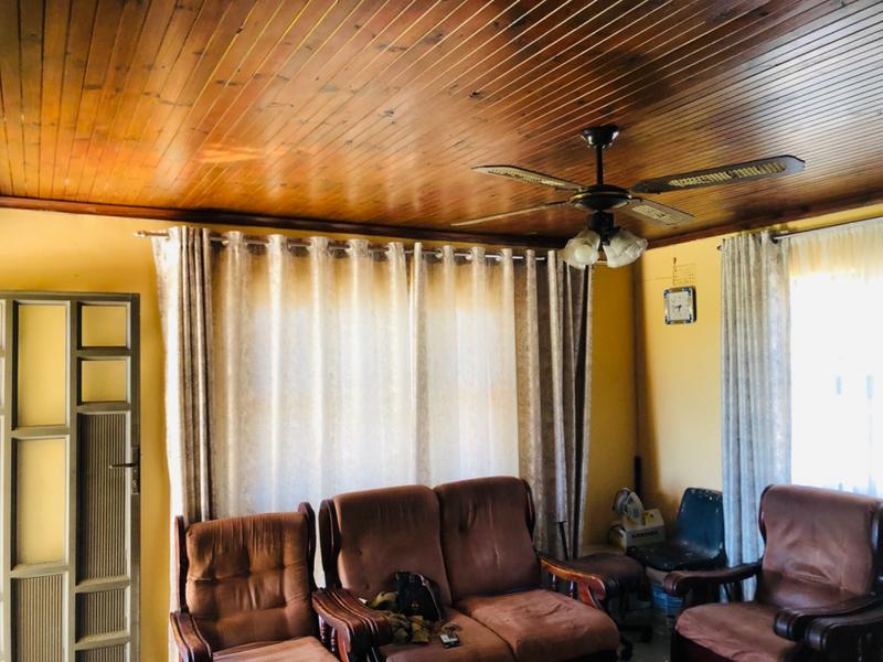 To Let 3 Bedroom Property for Rent in Umlazi KwaZulu-Natal