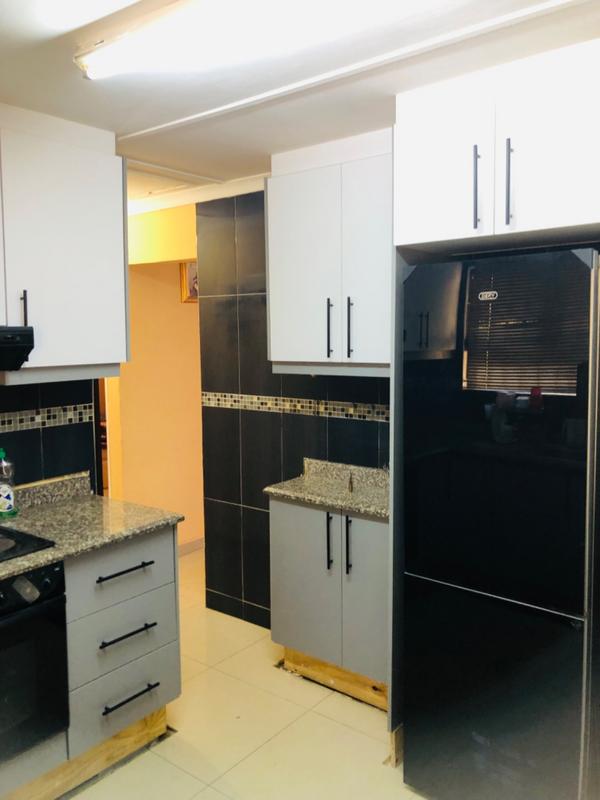 To Let 3 Bedroom Property for Rent in Umlazi KwaZulu-Natal