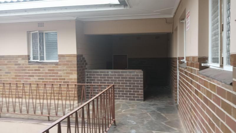 To Let 1 Bedroom Property for Rent in Pinetown KwaZulu-Natal