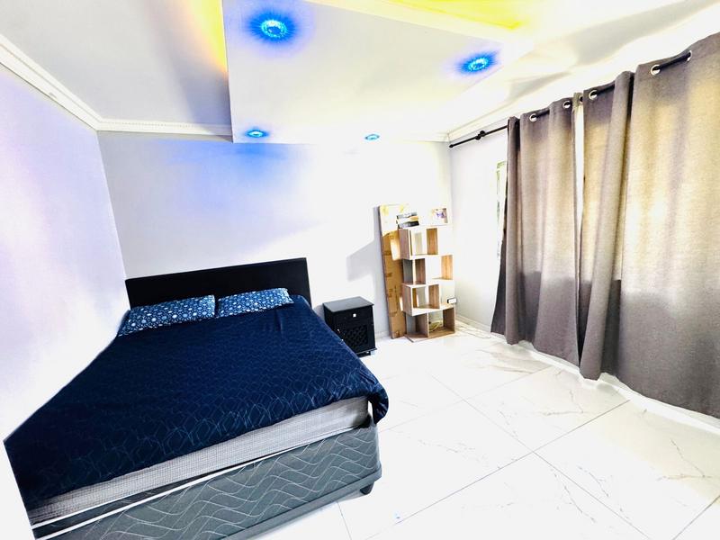 To Let 4 Bedroom Property for Rent in Meer En See KwaZulu-Natal