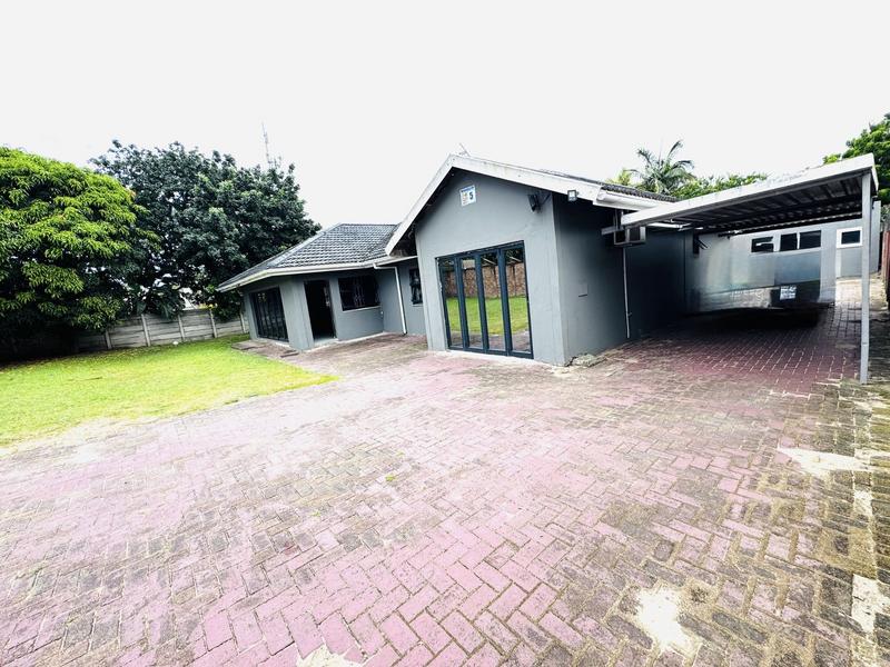 To Let 4 Bedroom Property for Rent in Meer En See KwaZulu-Natal