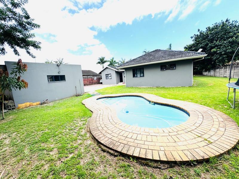 To Let 4 Bedroom Property for Rent in Meer En See KwaZulu-Natal