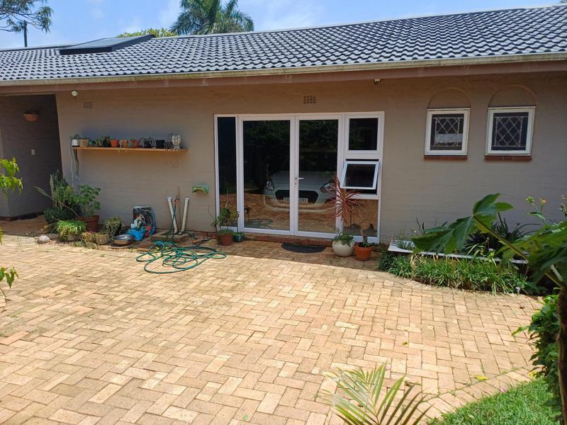 To Let 3 Bedroom Property for Rent in Salt Rock KwaZulu-Natal