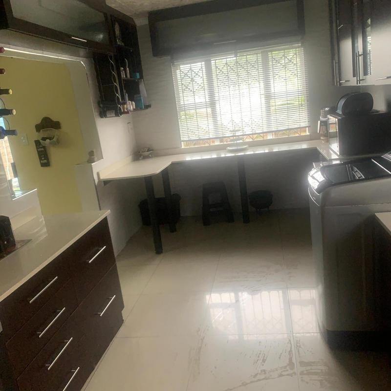 6 Bedroom Property for Sale in Shallcross KwaZulu-Natal