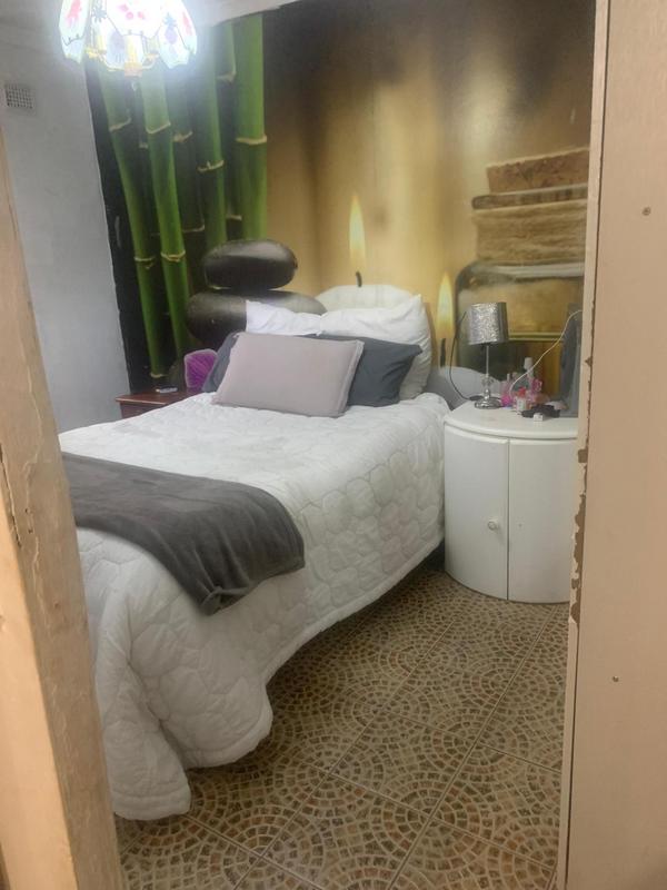 6 Bedroom Property for Sale in Shallcross KwaZulu-Natal