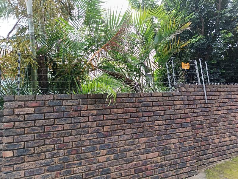 To Let 3 Bedroom Property for Rent in Essenwood KwaZulu-Natal