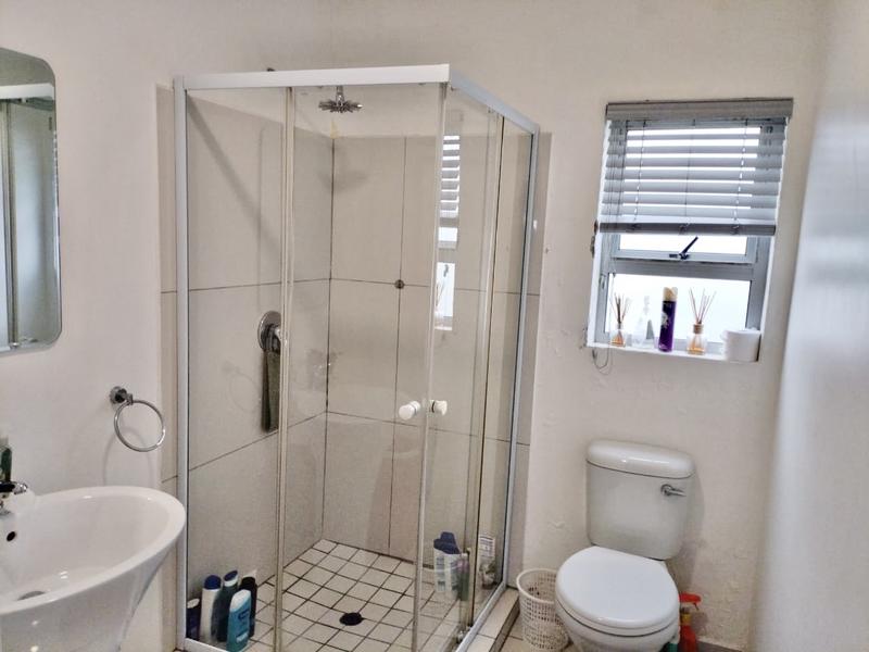 2 Bedroom Property for Sale in Amanzimtoti KwaZulu-Natal