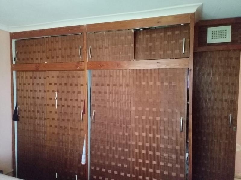 2 Bedroom Property for Sale in Umlazi KwaZulu-Natal