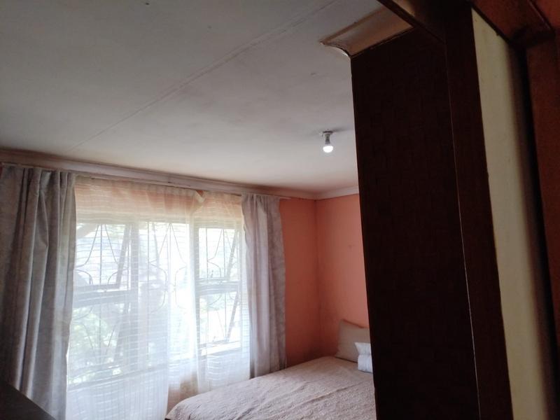 2 Bedroom Property for Sale in Umlazi KwaZulu-Natal