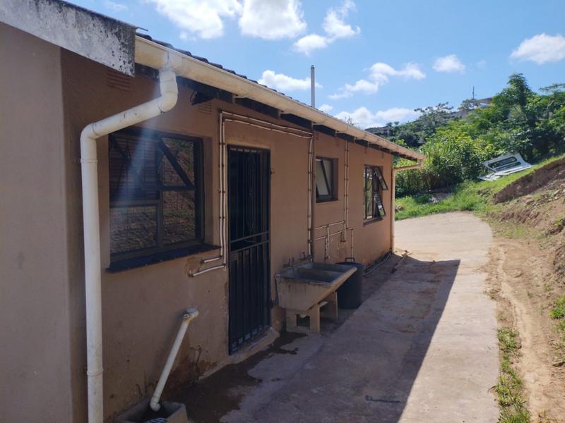 2 Bedroom Property for Sale in Umlazi KwaZulu-Natal