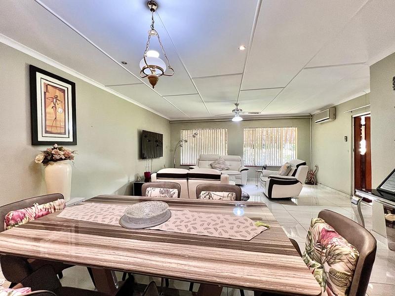 3 Bedroom Property for Sale in Scottsville KwaZulu-Natal