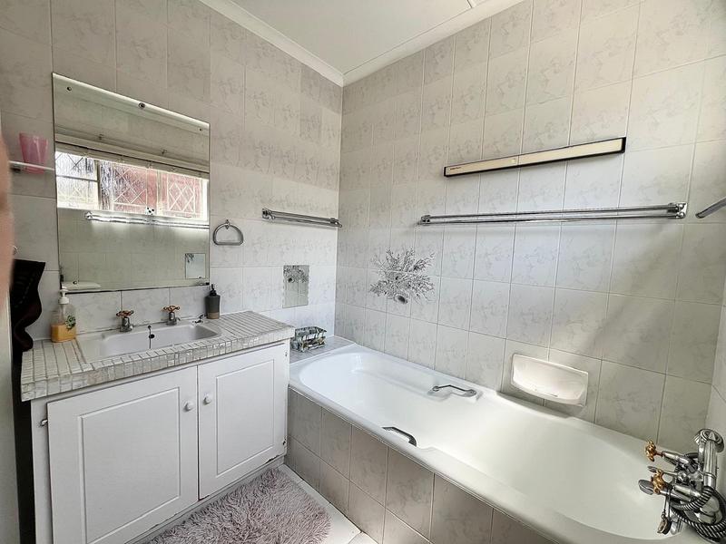 3 Bedroom Property for Sale in Scottsville KwaZulu-Natal