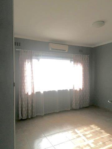 4 Bedroom Property for Sale in Queensburgh KwaZulu-Natal