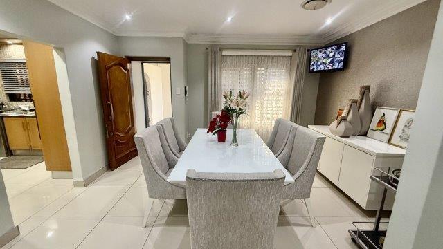 3 Bedroom Property for Sale in Queensburgh KwaZulu-Natal
