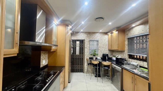 3 Bedroom Property for Sale in Queensburgh KwaZulu-Natal