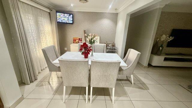3 Bedroom Property for Sale in Queensburgh KwaZulu-Natal