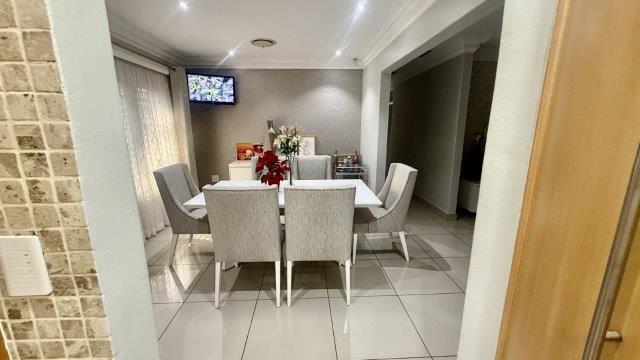 3 Bedroom Property for Sale in Queensburgh KwaZulu-Natal