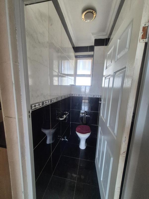 To Let 2 Bedroom Property for Rent in North Beach KwaZulu-Natal