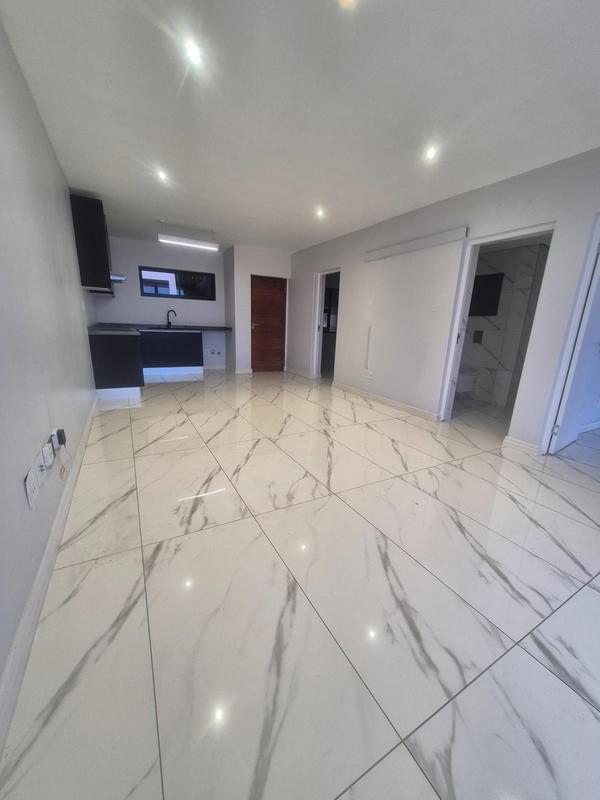 To Let 2 Bedroom Property for Rent in Windermere KwaZulu-Natal