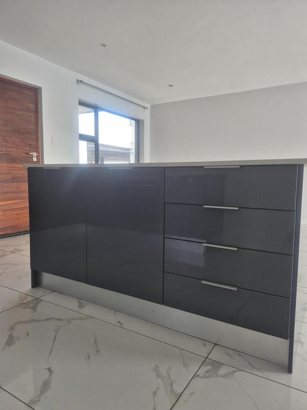 3 Bedroom Property for Sale in Windermere KwaZulu-Natal