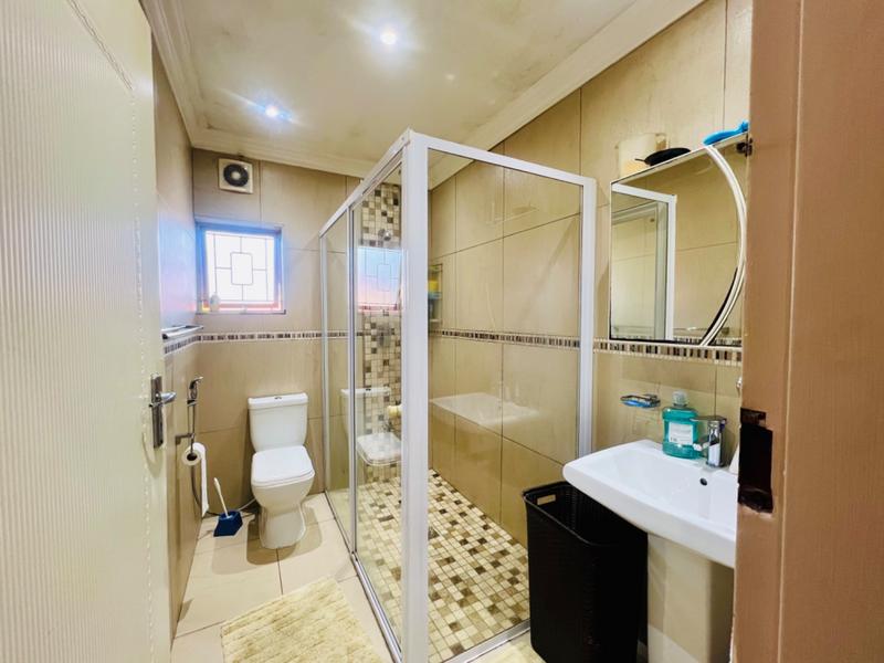 4 Bedroom Property for Sale in Reservoir Hills KwaZulu-Natal