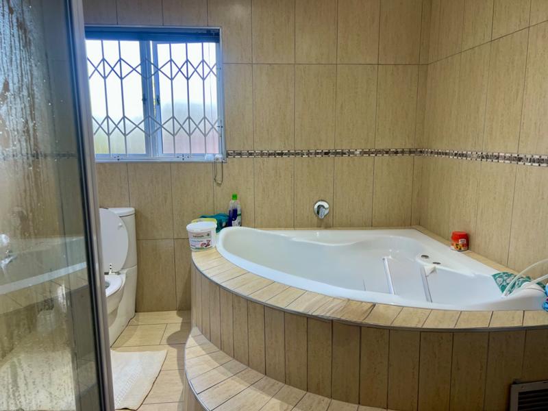 4 Bedroom Property for Sale in Reservoir Hills KwaZulu-Natal