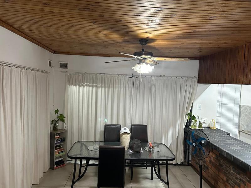 2 Bedroom Property for Sale in Umkomaas KwaZulu-Natal