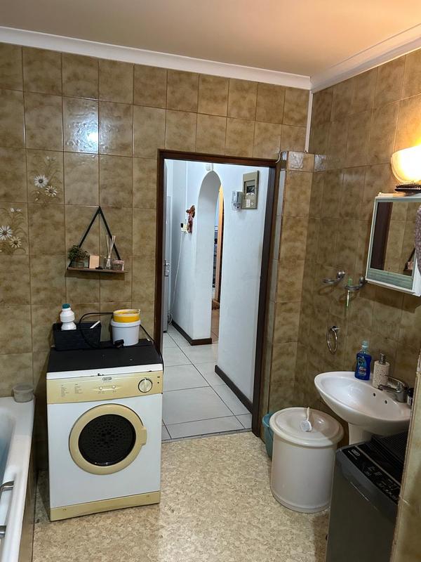 2 Bedroom Property for Sale in Umkomaas KwaZulu-Natal