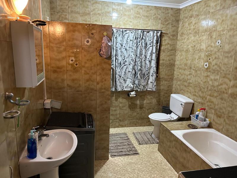 2 Bedroom Property for Sale in Umkomaas KwaZulu-Natal