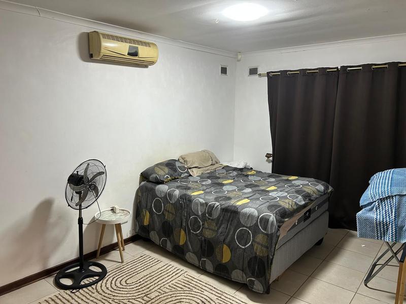 2 Bedroom Property for Sale in Umkomaas KwaZulu-Natal