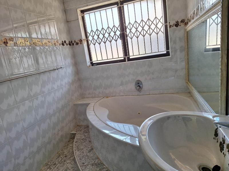 4 Bedroom Property for Sale in Widenham KwaZulu-Natal