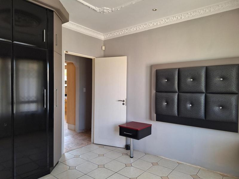 4 Bedroom Property for Sale in Widenham KwaZulu-Natal