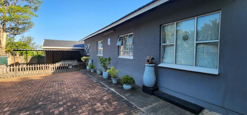 3 Bedroom Property for Sale in Saiccor Village KwaZulu-Natal