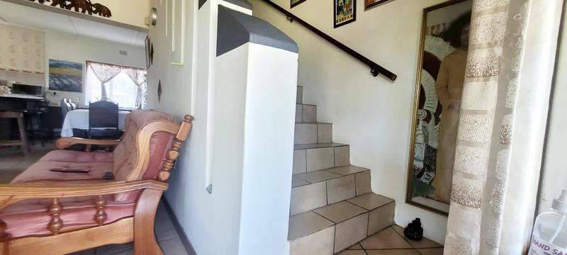 4 Bedroom Property for Sale in Park Rynie KwaZulu-Natal