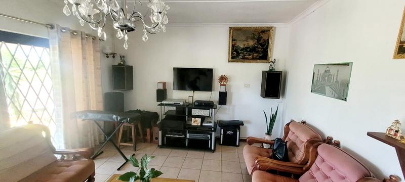 4 Bedroom Property for Sale in Park Rynie KwaZulu-Natal