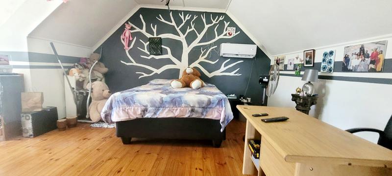 4 Bedroom Property for Sale in Park Rynie KwaZulu-Natal