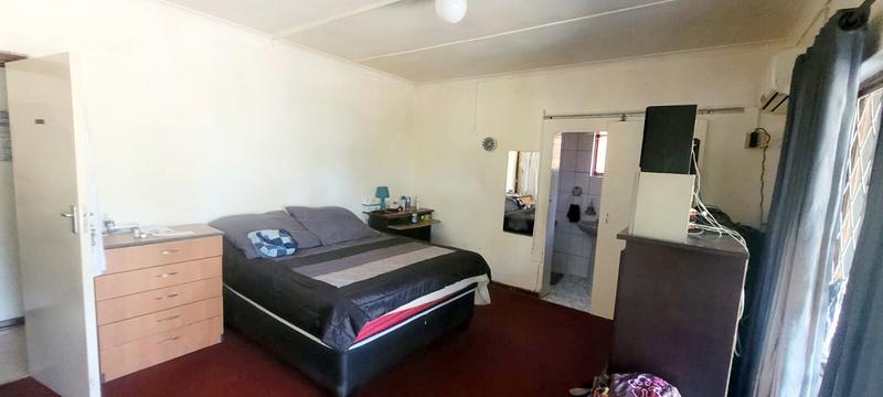 4 Bedroom Property for Sale in Park Rynie KwaZulu-Natal