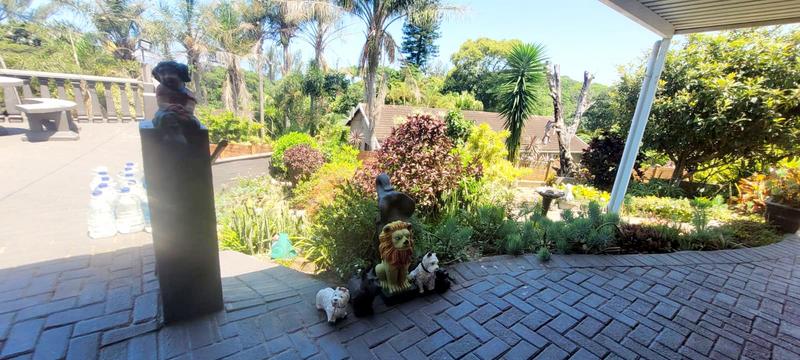 4 Bedroom Property for Sale in Park Rynie KwaZulu-Natal