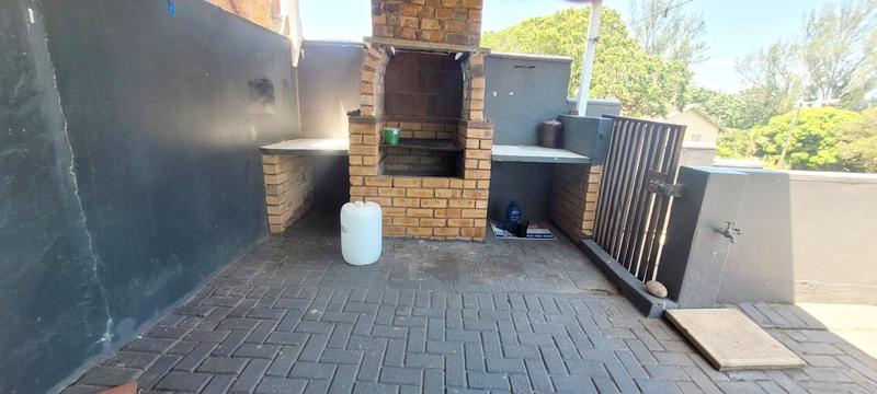 4 Bedroom Property for Sale in Park Rynie KwaZulu-Natal