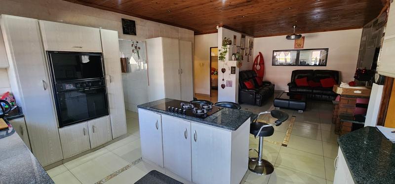 6 Bedroom Property for Sale in Craigieburn KwaZulu-Natal