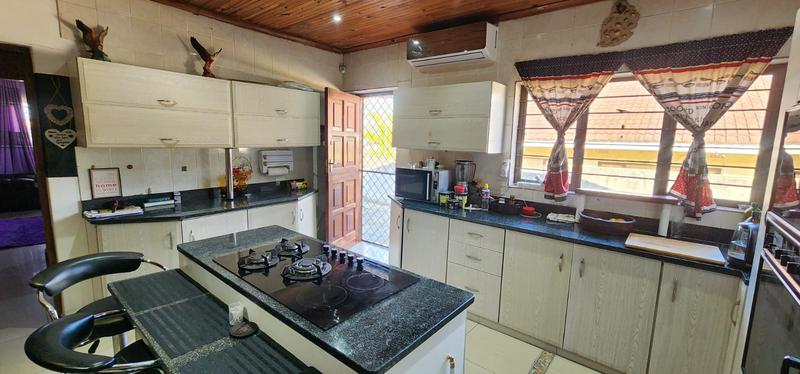 6 Bedroom Property for Sale in Craigieburn KwaZulu-Natal